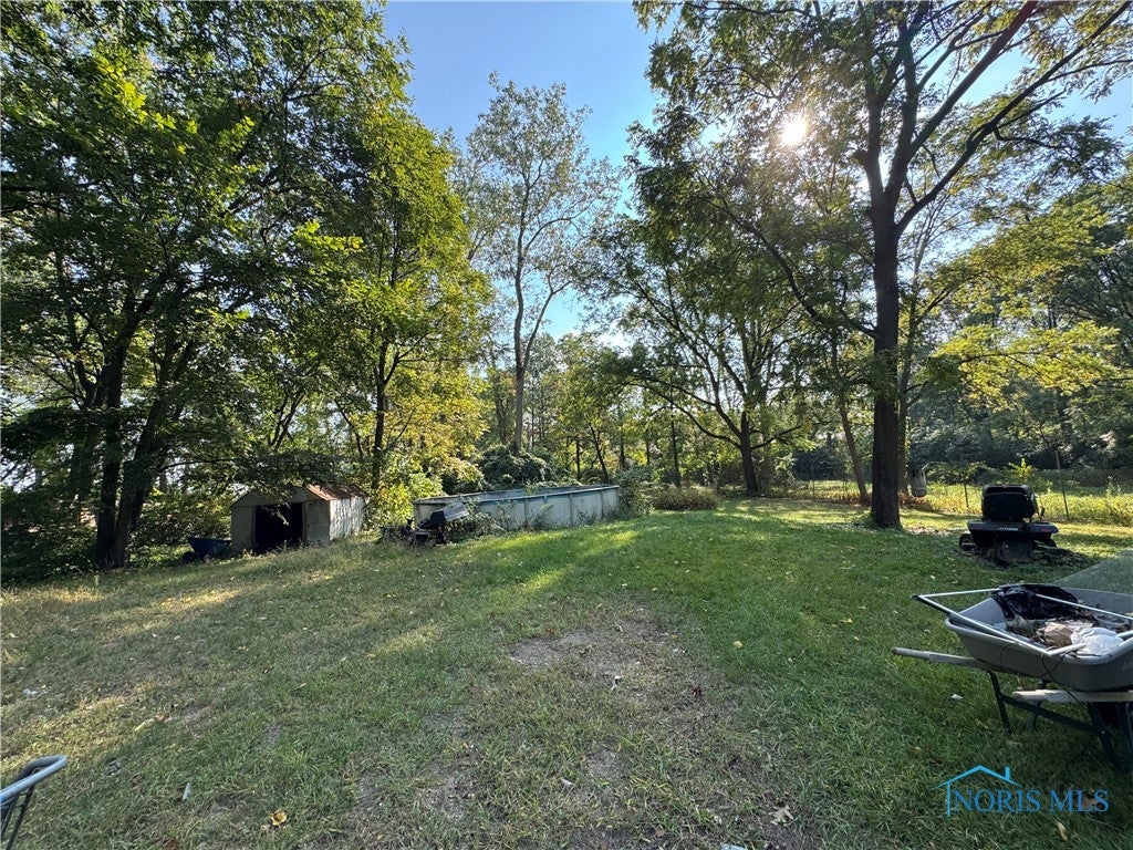2748 Moffat Road Toledo, OH 43615 - Photo 3 of 6 There are some trees on this beautiful lot.