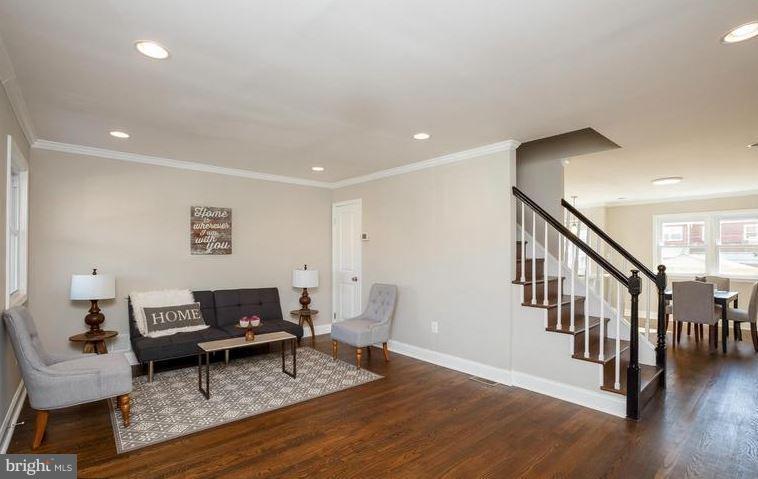 8135 Gray Haven Road Baltimore, MD 21222 - Photo 3 of 30 Living Room