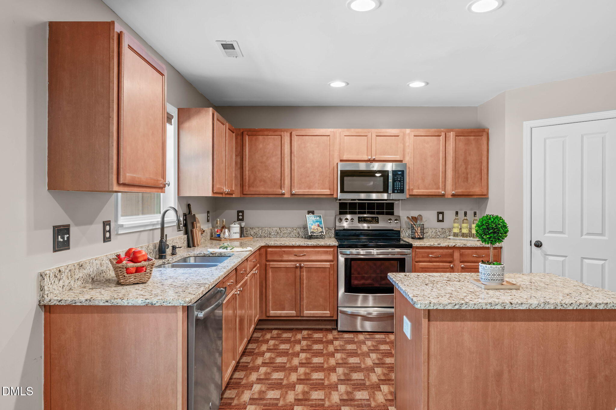 127 Gatewood Ridge Court Garner, NC 27529 - Photo 15 of 43