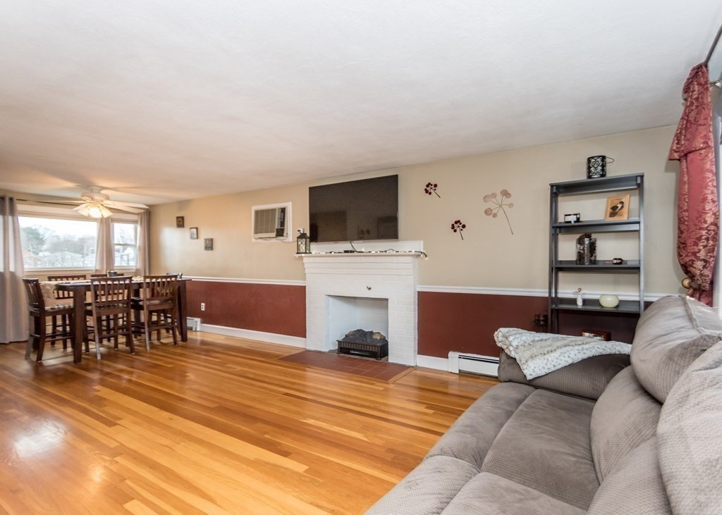 170 Ravenswood Road Waltham, MA 02453 - Photo 5 of 15