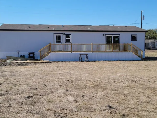 a view of a house with a outdoor space