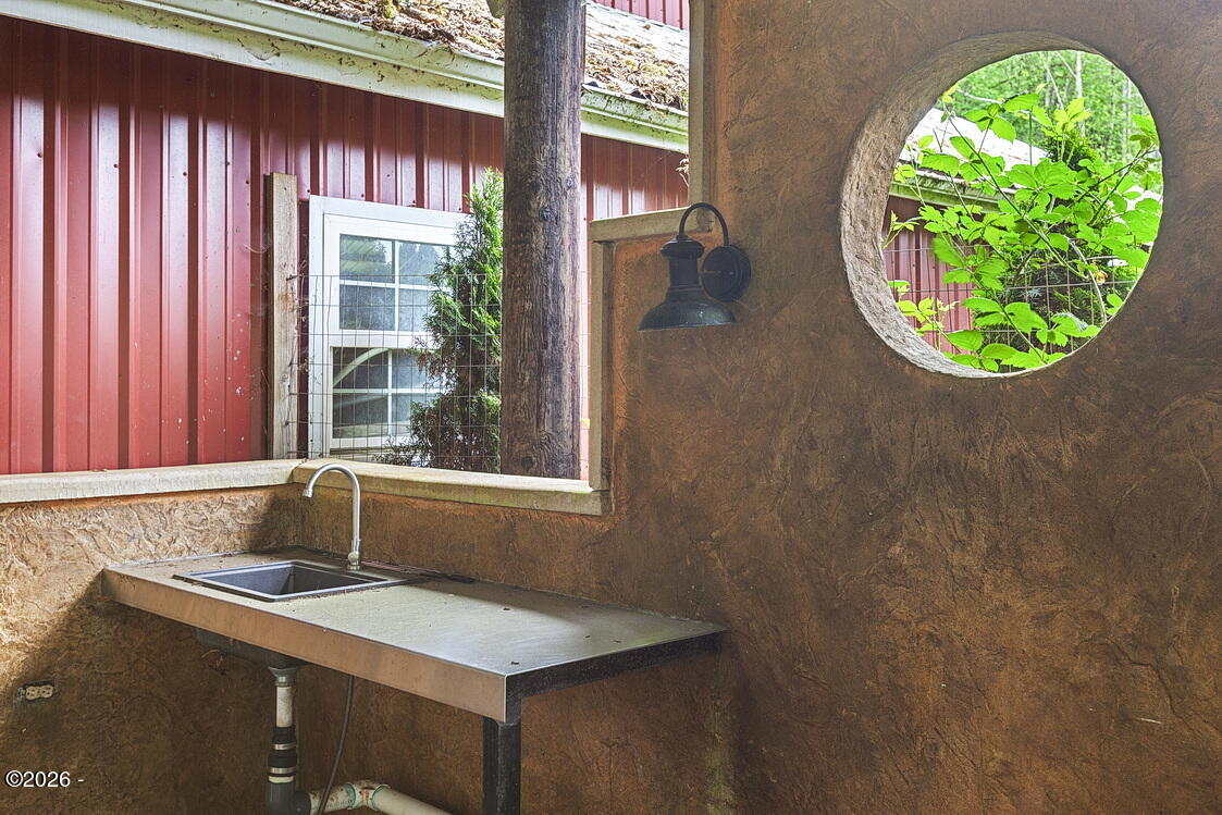 6171 Logsden Road Logsden, OR 97357 - Photo 45 of 72 Outdoor Kitchen
