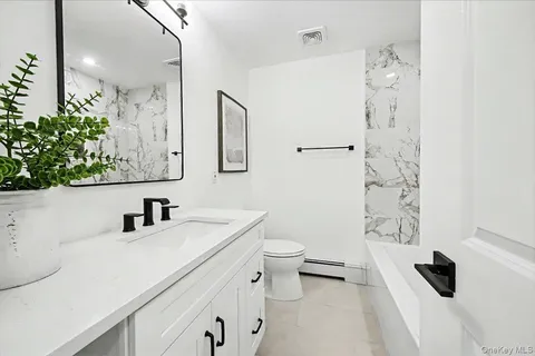 $625,000 | 366 Overlook Road, Pleasant Valley, NY 12569