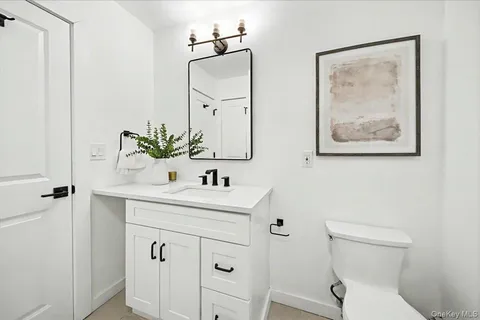 $625,000 | 366 Overlook Road, Pleasant Valley, NY 12569