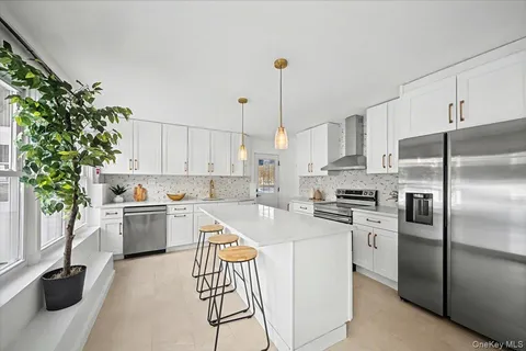 $625,000 | 366 Overlook Road, Pleasant Valley, NY 12569