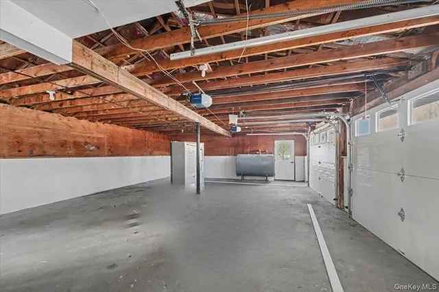 $625,000 | 366 Overlook Road, Pleasant Valley, NY 12569