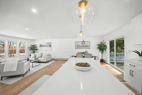 $625,000 | 366 Overlook Road, Pleasant Valley, NY 12569