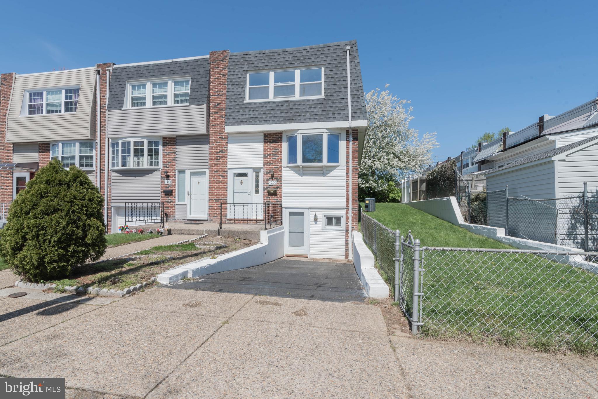 4200 Lawnside Road Philadelphia, PA 19154 - Photo 1 of 24 Gallery Image 1