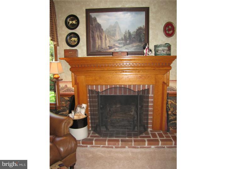 180 Church Road Medford, NJ 08055 - Photo 11 of 25 Family Room