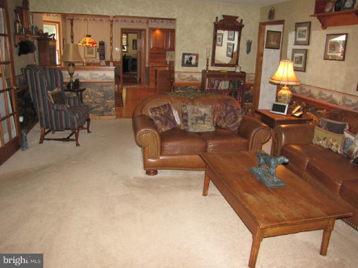 180 Church Road Medford, NJ 08055 - Photo 12 of 25 Family Room