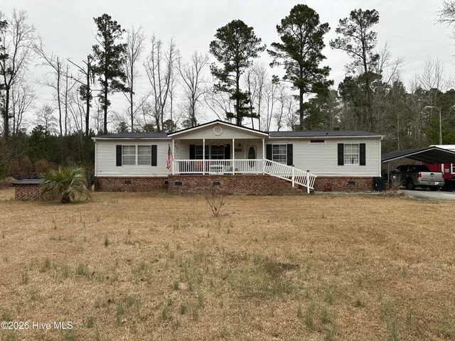 $200,000 | 6265 Sam Potts Highway, Hallsboro, NC 28442