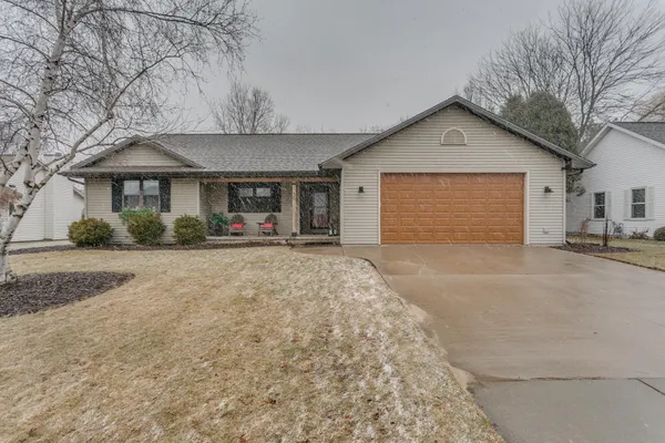 $349,900 | 30 Weatherstone Drive, Appleton, WI 54914
