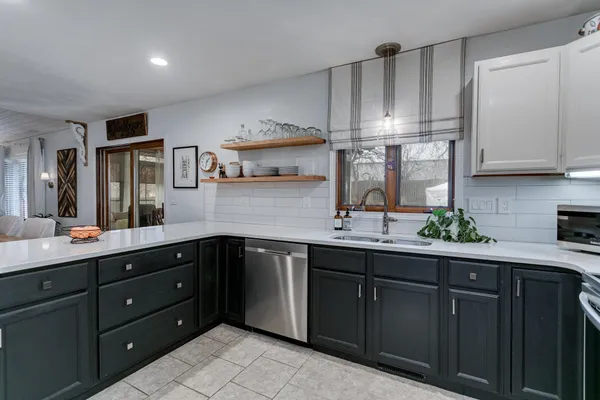 $349,900 | 30 Weatherstone Drive, Appleton, WI 54914