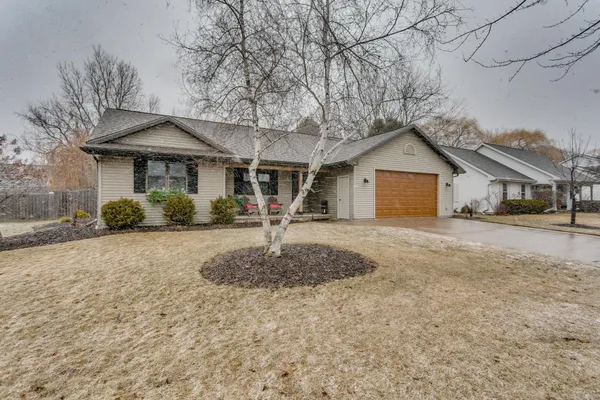 $349,900 | 30 Weatherstone Drive, Appleton, WI 54914