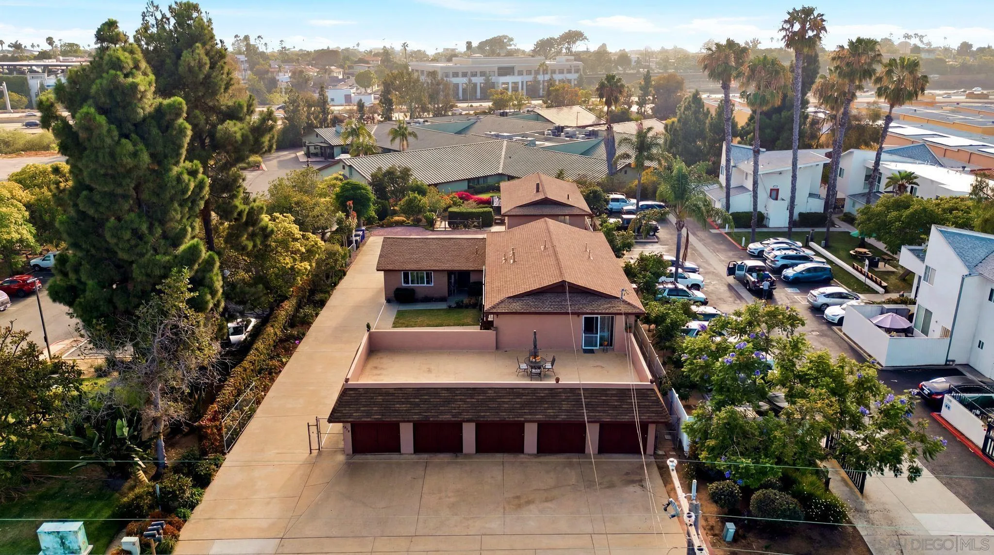 932 Regal Road Encinitas, CA 92024 - Photo 2 of 44
