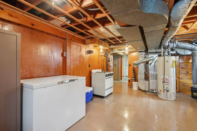 $340,000 | 3133 26th Avenue North, Golden Valley, MN 55422