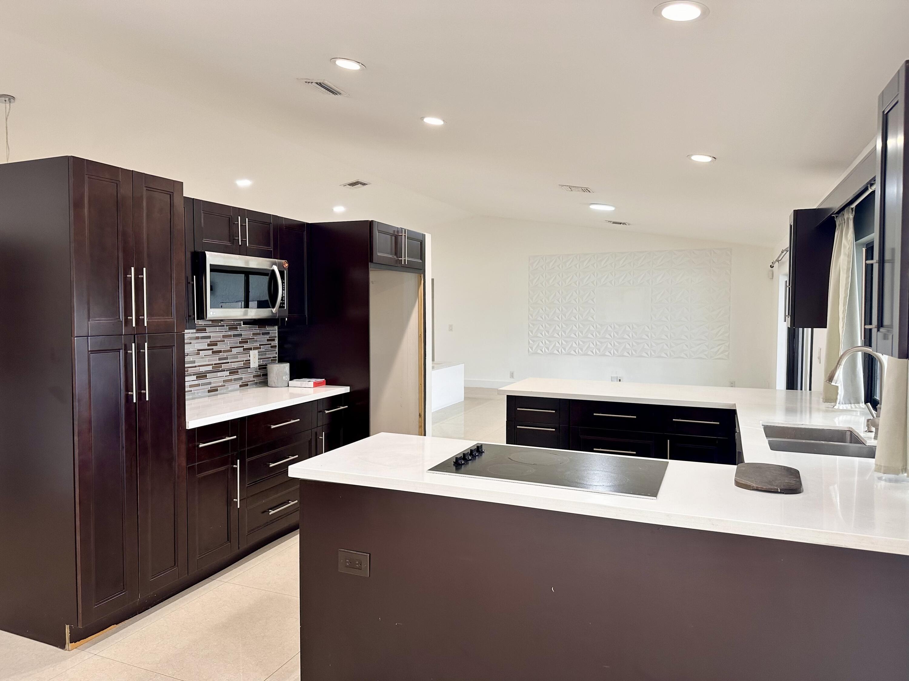 10213 Southwest 1st Court Coral Springs, FL 33071 - Photo 3 of 13 IMG_9989