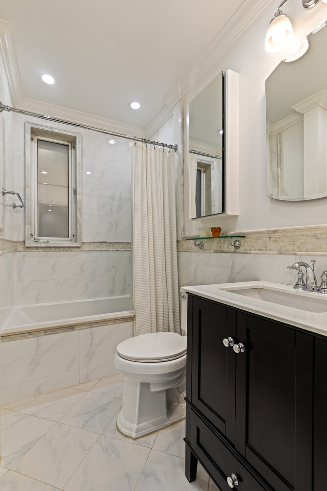 357 West 55th Street, Unit 2G Manhattan, NY 10019 - Photo 12 of 13