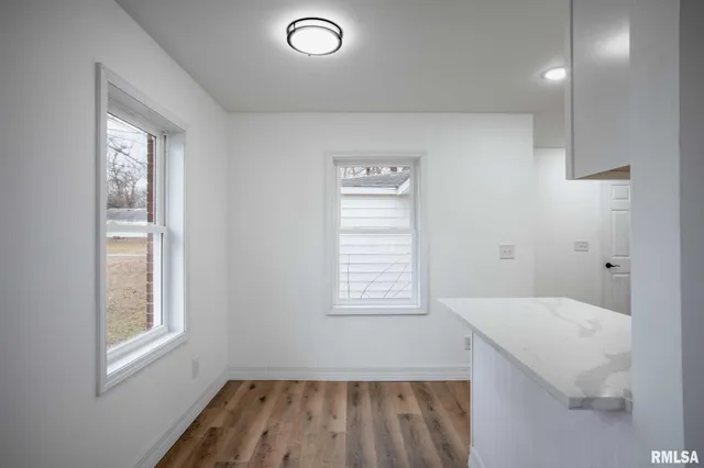 $140,000 | 924 North Almond Street, Carbondale, IL 62901