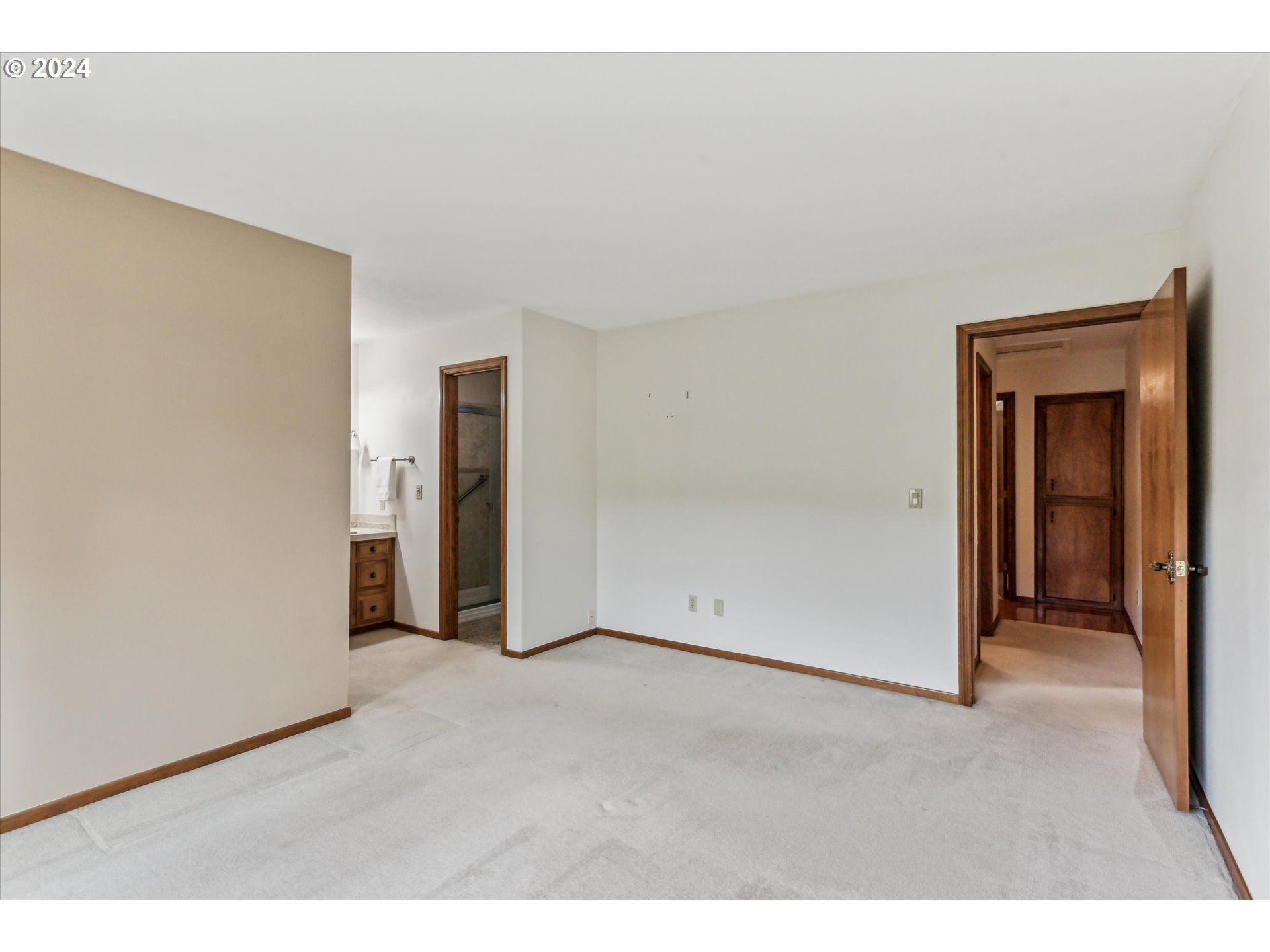 32275 Southwest Armitage Road Wilsonville, OR 97070 - Photo 17 of 32 Gallery Image 17