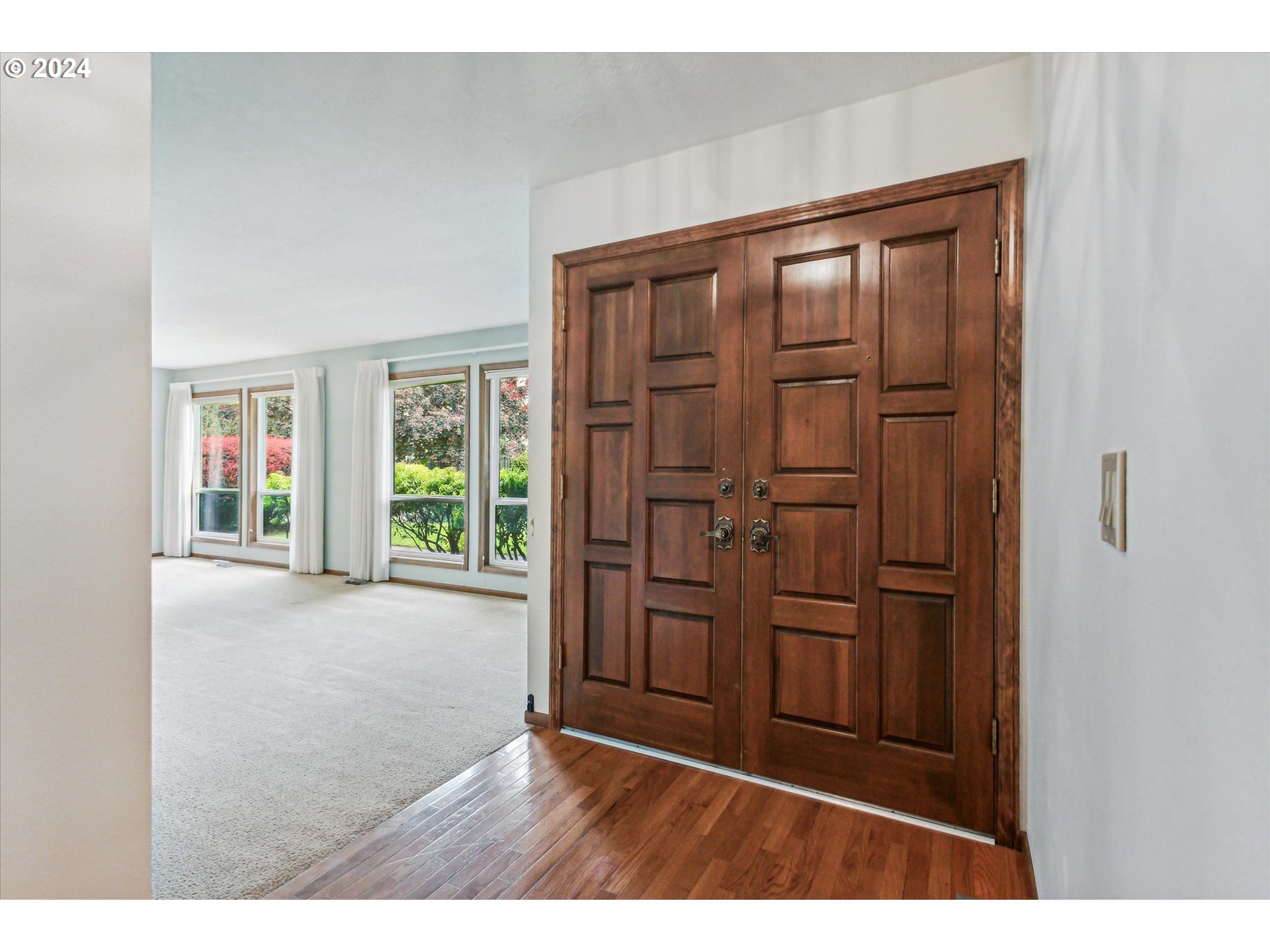 32275 Southwest Armitage Road Wilsonville, OR 97070 - Photo 5 of 32 Gallery Image 5
