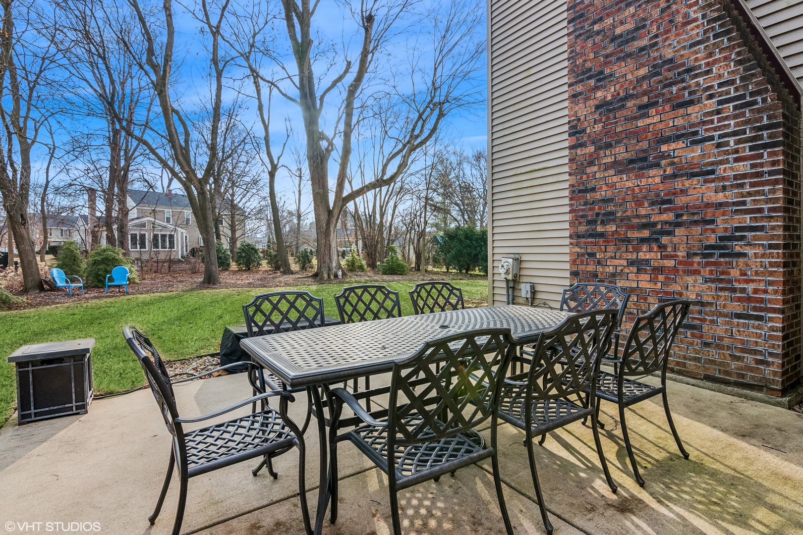 165 Hamilton Lane Wheaton, IL 60189 - Photo 38 of 45 a view of an outdoor space with table and chairs