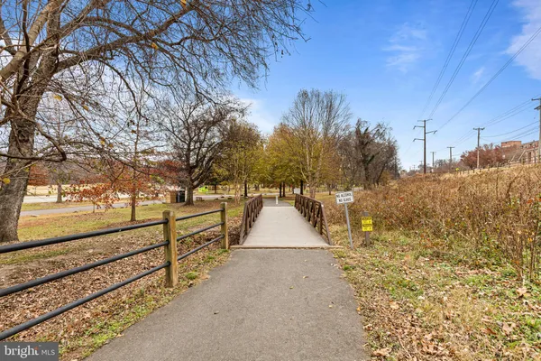 $585,000 | 1222 Sophia Street, Fredericksburg, VA 22401