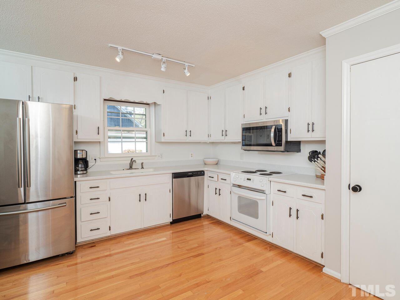 905 Belhaven Road Cary, NC 27513 - Photo 8 of 25 Gallery Image 8