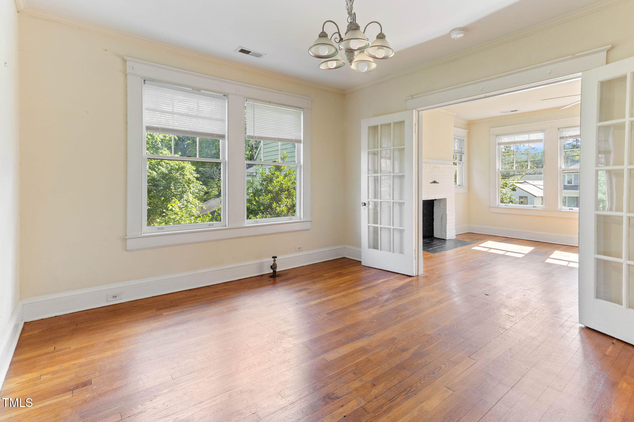 1308 Wake Forest Road Raleigh, NC 27604 - Photo 9 of 27 10-web-or-mls-IMG_5401RE