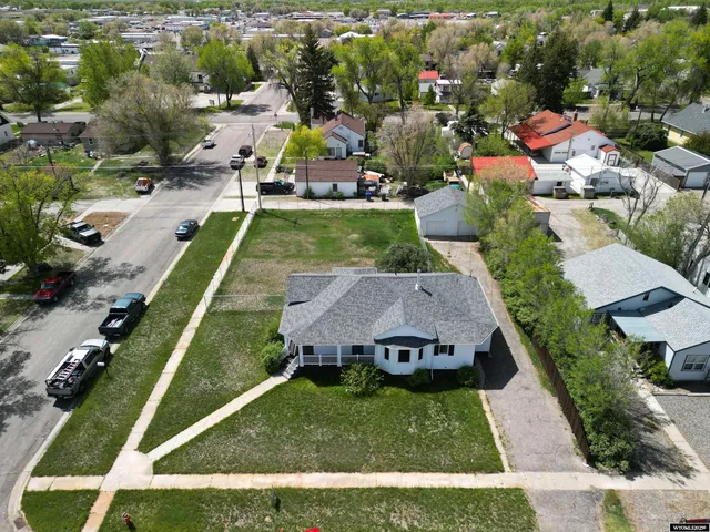 $239,900 | 619 East Washington Avenue, Riverton, WY 82501