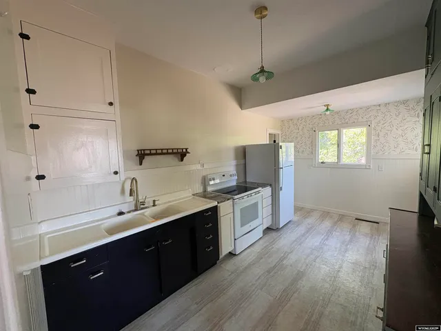 $239,900 | 619 East Washington Avenue, Riverton, WY 82501