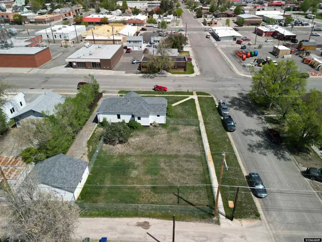 $239,900 | 619 East Washington Avenue, Riverton, WY 82501