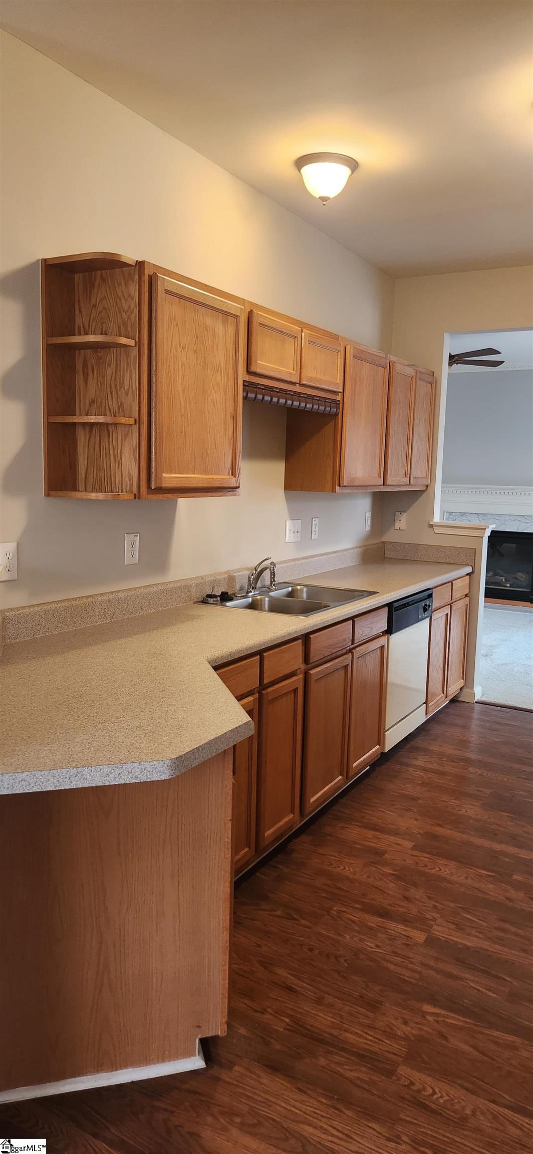 32 Spring Crossing Circle Greer, SC 29650 - Photo 4 of 19