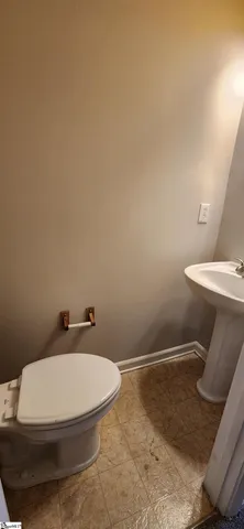 $1,525 | 32 Spring Crossing Circle, Greer, SC 29650