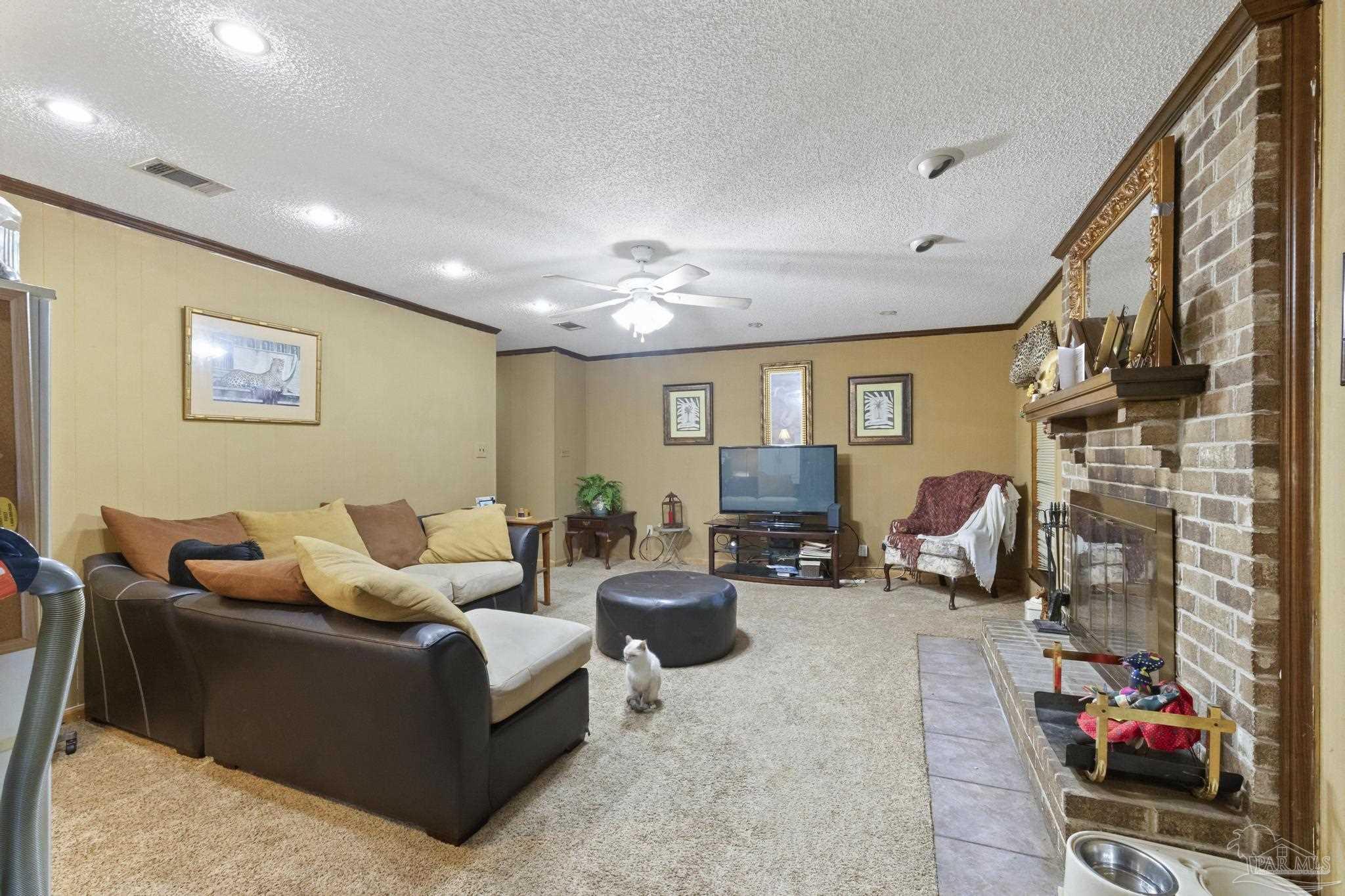 698 Valley Ridge Way Pensacola, FL 32514 - Photo 6 of 30 Gallery Image 6