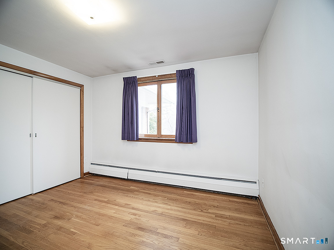 76 Gaylord Mountain Road Hamden, CT 06518 - Photo 23 of 40