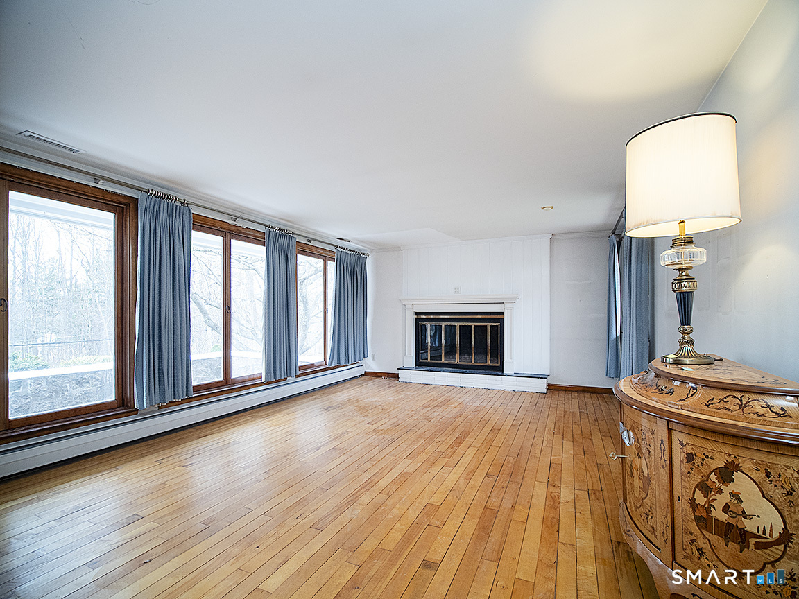 76 Gaylord Mountain Road Hamden, CT 06518 - Photo 3 of 40