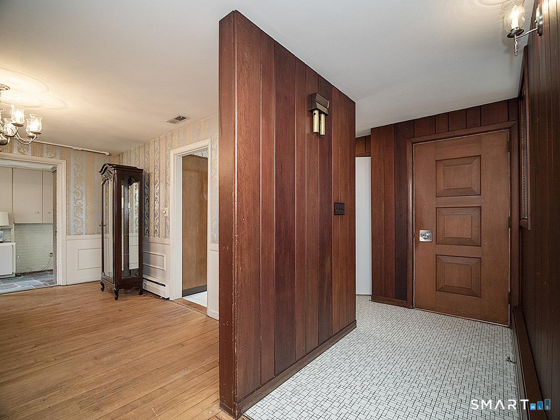 76 Gaylord Mountain Road Hamden, CT 06518 - Photo 6 of 40