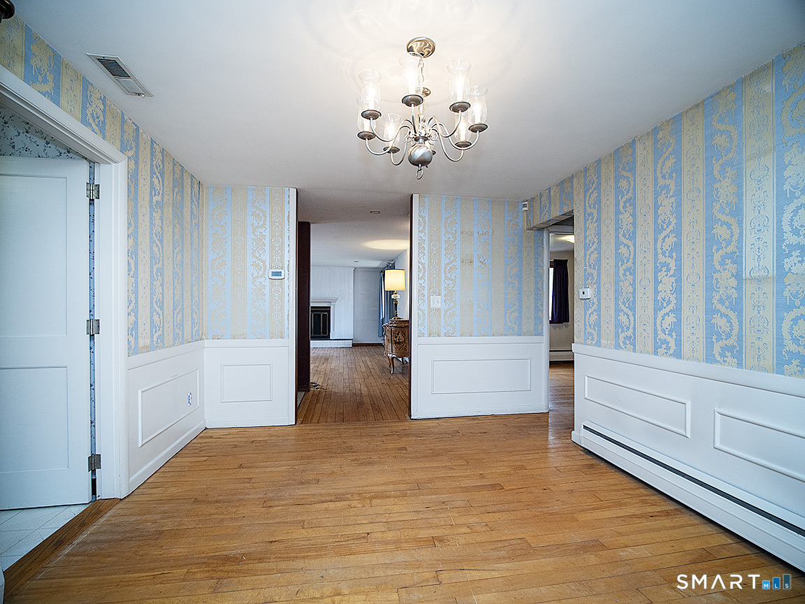 76 Gaylord Mountain Road Hamden, CT 06518 - Photo 8 of 40