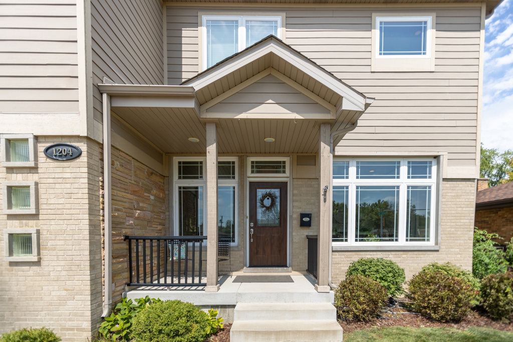 1204 Devon Avenue Park Ridge, IL 60068 - Photo 3 of 43 Gallery Image 3