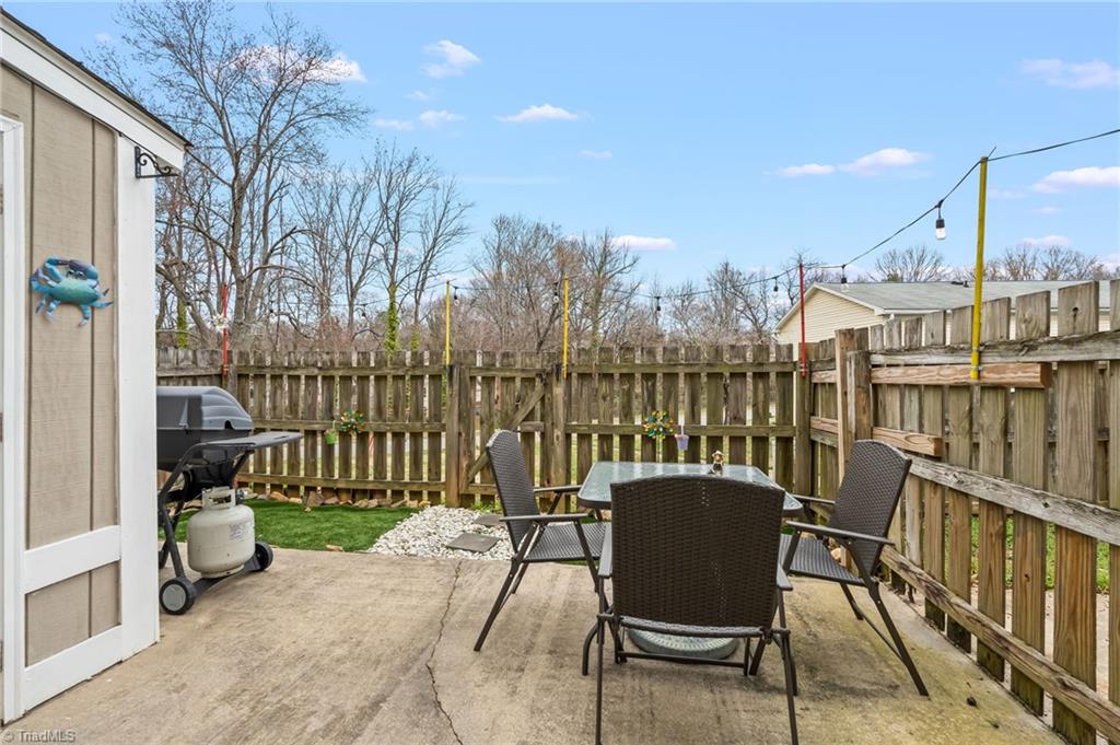 5737 Bramblegate Road, Unit F Greensboro, NC 27409 - Photo 24 of 35 Gallery Image 24