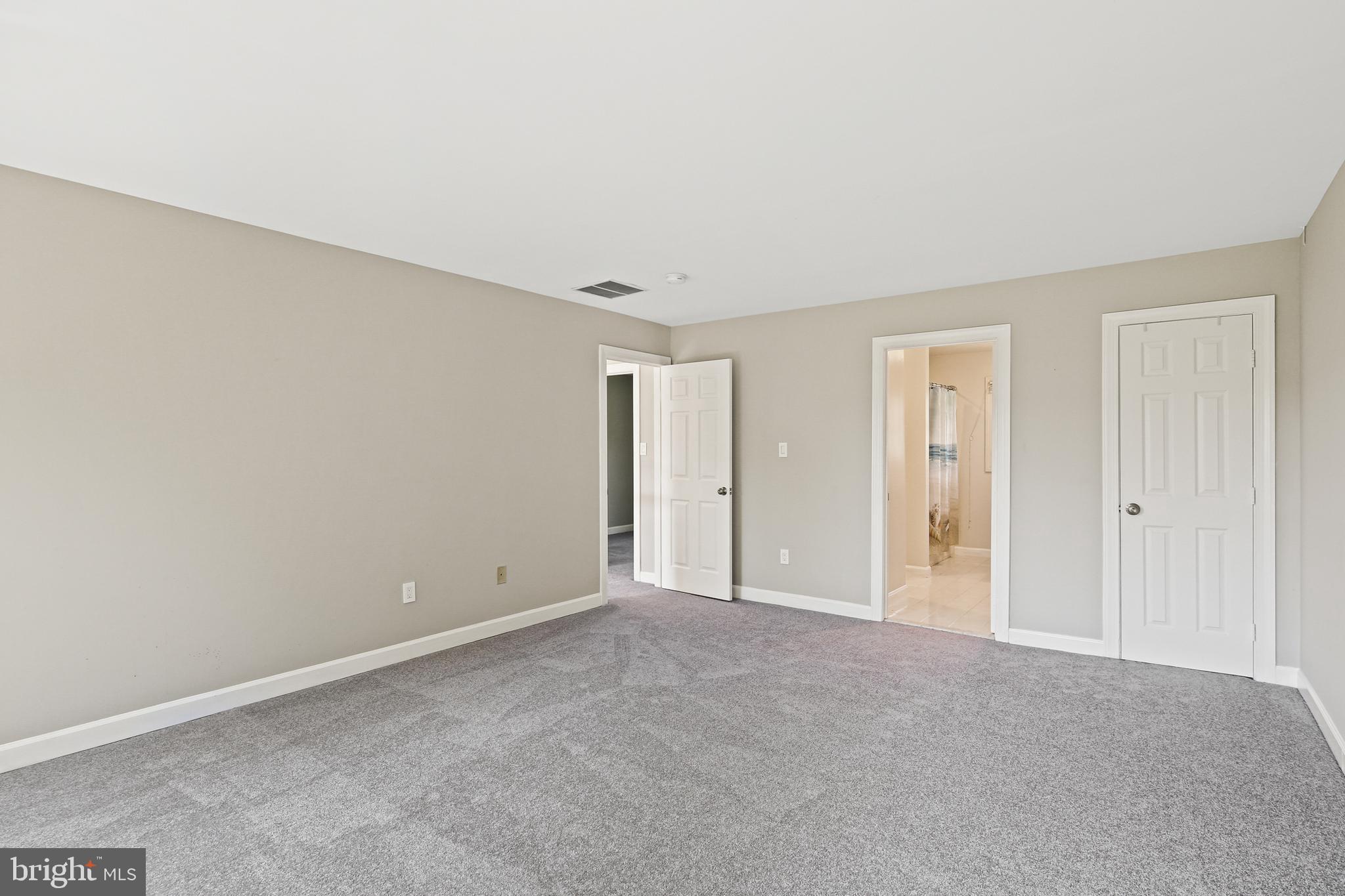3974 View Top Road Ellicott City, MD 21042 - Photo 25 of 37 Primary Bedroom
