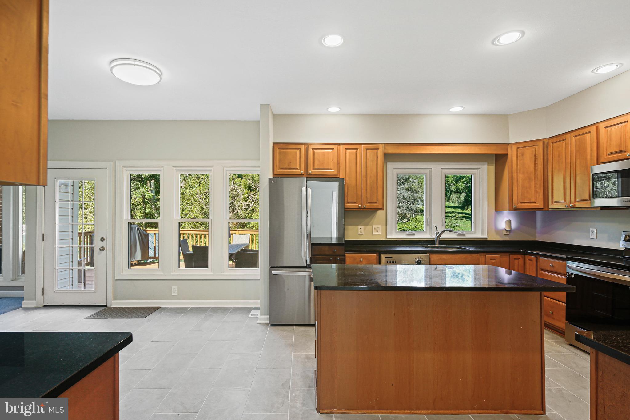 3974 View Top Road Ellicott City, MD 21042 - Photo 3 of 37 Kitchen