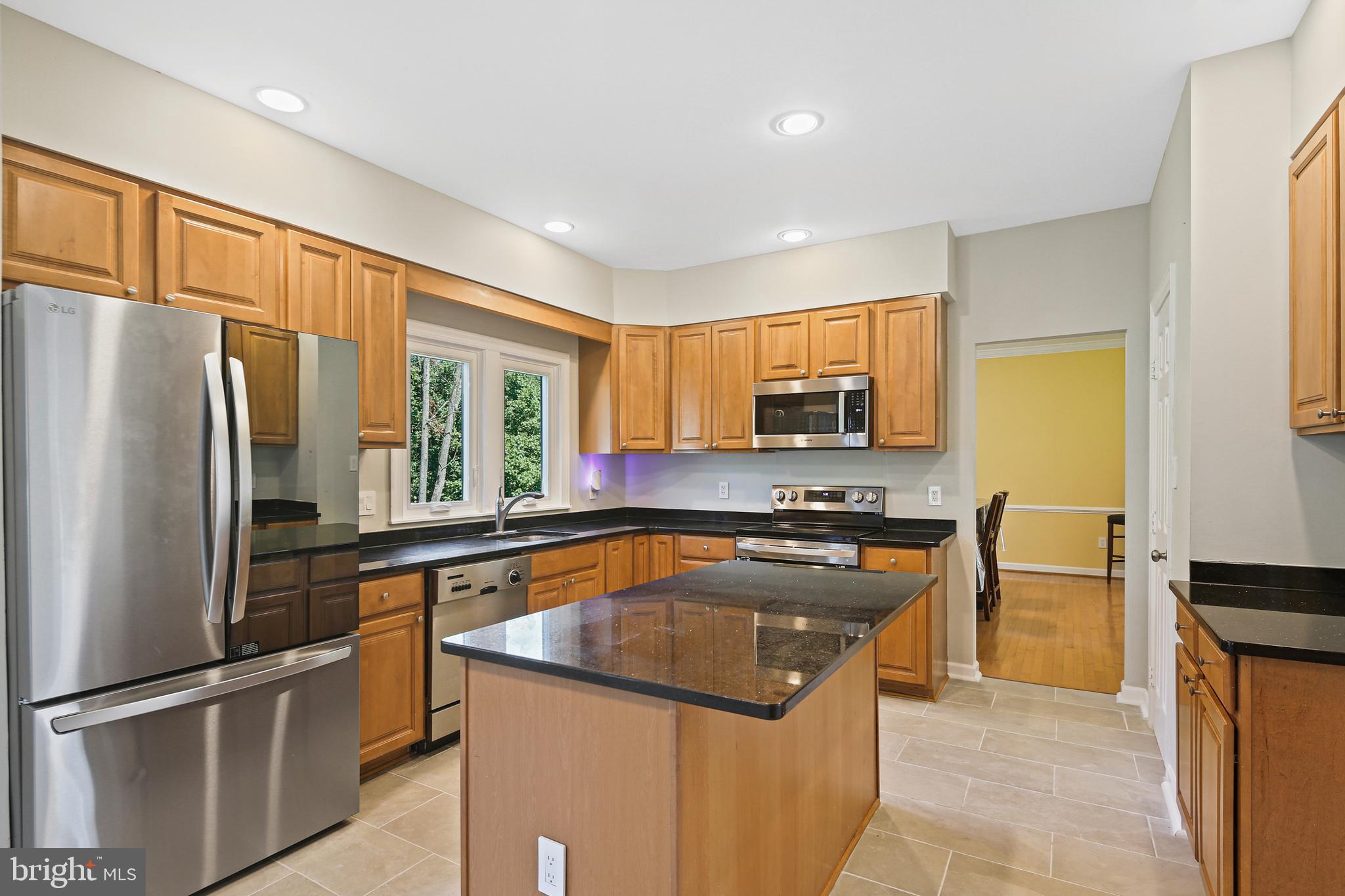 3974 View Top Road Ellicott City, MD 21042 - Photo 4 of 37 Kitchen
