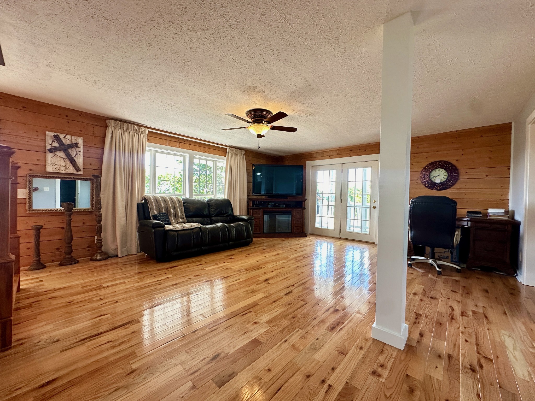 199 Knee Road Watertown, TN 37184 - Photo 12 of 70 a view of a livingroom with furniture hardwood floor and a window