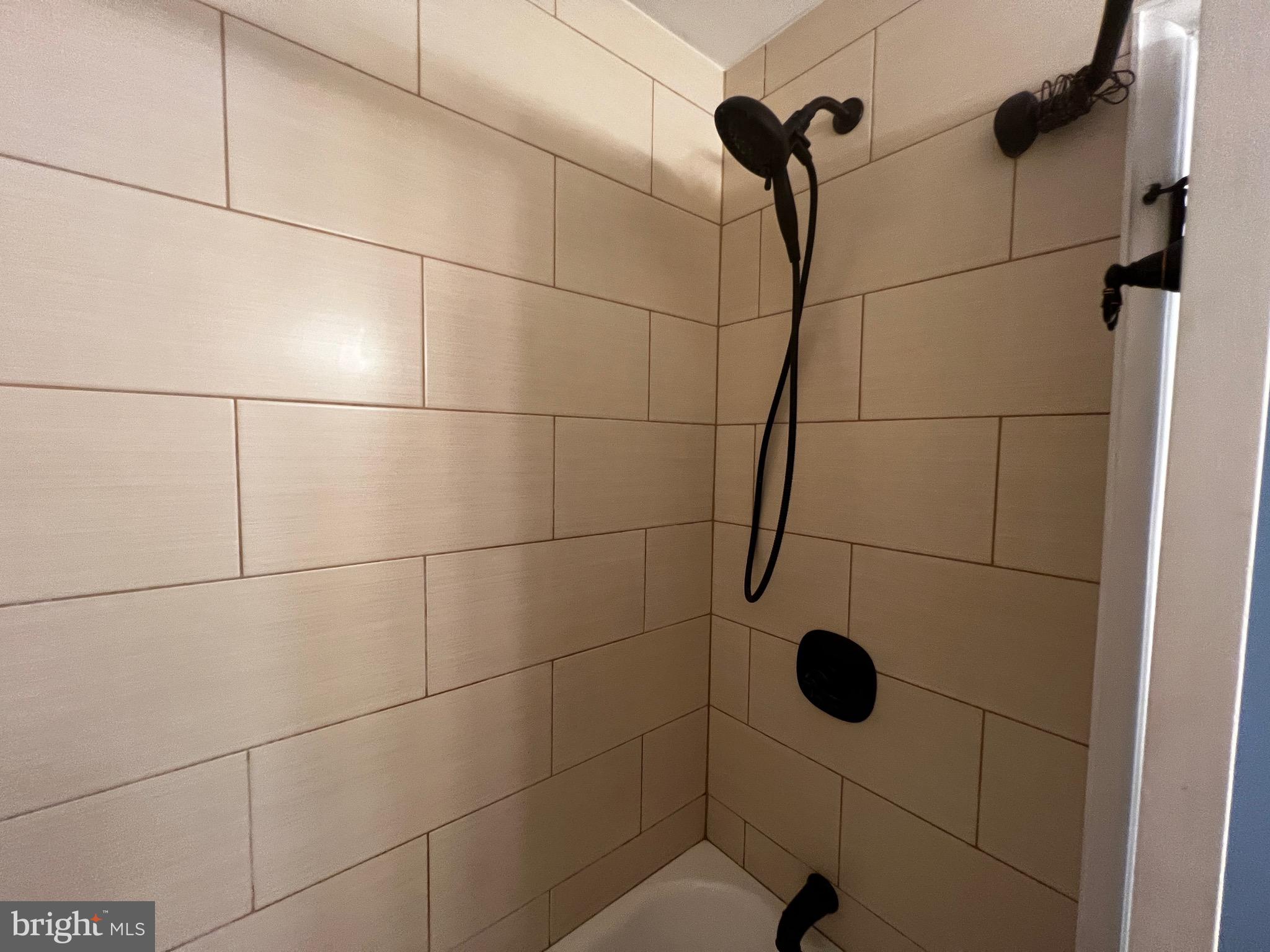 9911 Lackland Drive Philadelphia, PA 19114 - Photo 12 of 19