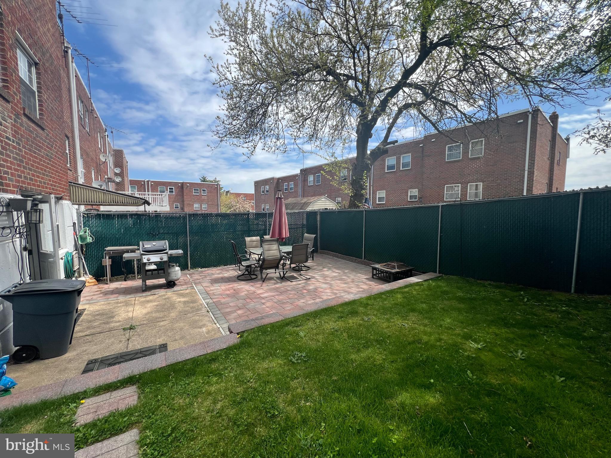 9911 Lackland Drive Philadelphia, PA 19114 - Photo 2 of 19