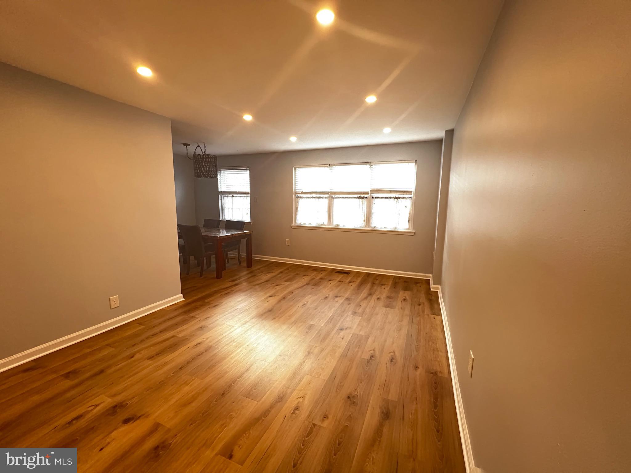 9911 Lackland Drive Philadelphia, PA 19114 - Photo 8 of 19