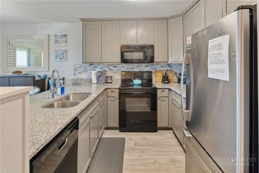 301 Pinnacle Inn Road, Unit 3313 Beech Mountain, NC 28604 - Photo 9 of 46