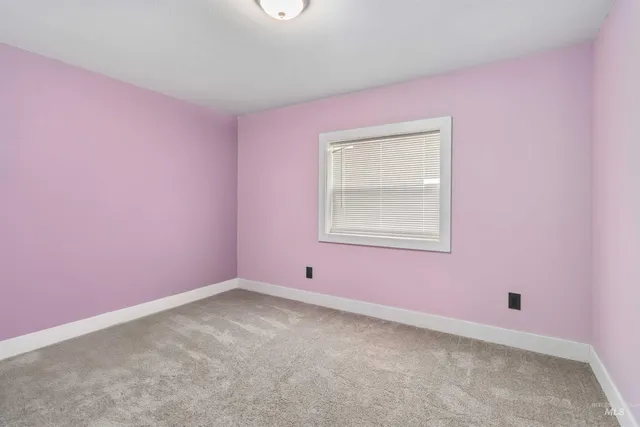 $415,000 | 5827 East Little Basin Road, King Hill, ID 83633